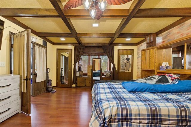 3 DELONG Avenue, Council Bluffs, IA 51503