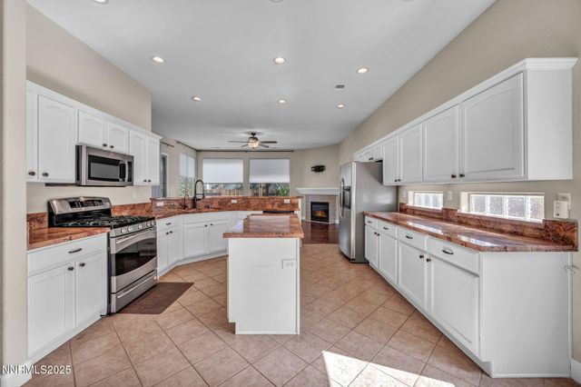 435 La Costa Circle, Dayton, NV 89403