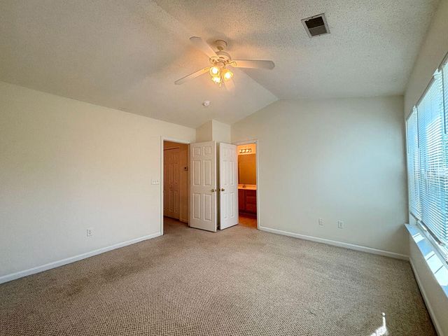 8146 Shadow Oak Drive, North Charleston, SC 29406