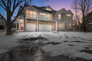 360 Promontory Lane B, Wauconda, IL 60084