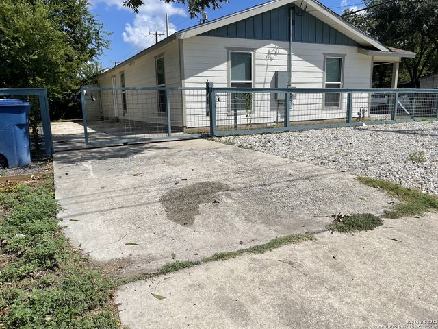 629 GEVERS S Gevers, San Antonio, TX 78203