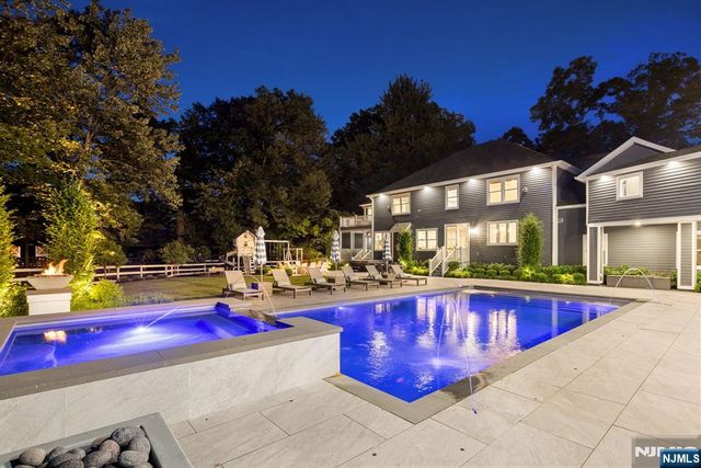 49 North Avenue, Montvale, NJ 07645