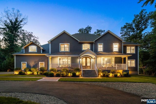 49 North Avenue, Montvale, NJ 07645