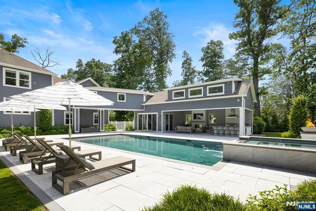 49 North Avenue, Montvale, NJ 07645
