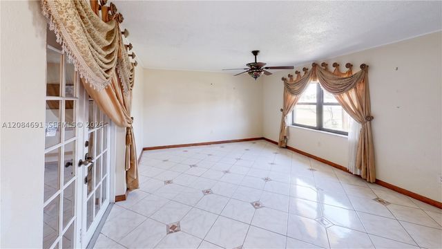 10900 SW 177th Ter, Miami, FL 33157