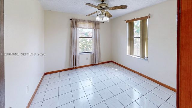 10900 SW 177th Ter, Miami, FL 33157