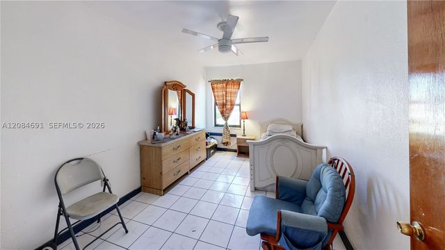 10900 SW 177th Ter, Miami, FL 33157