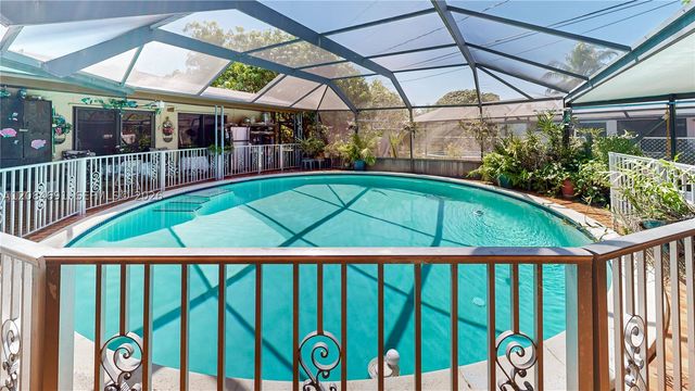 10900 SW 177th Ter, Miami, FL 33157