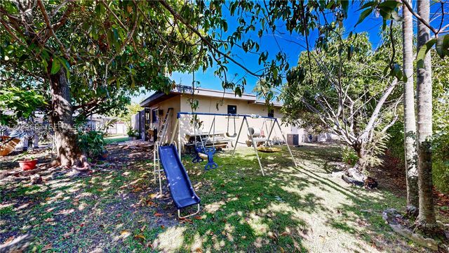 10900 SW 177th Ter, Miami, FL 33157