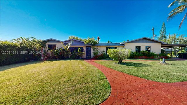10900 SW 177th Ter, Miami, FL 33157