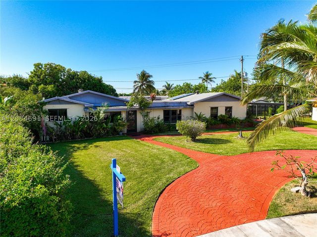 10900 SW 177th Ter, Miami, FL 33157