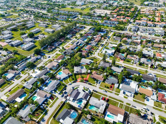 10900 SW 177th Ter, Miami, FL 33157