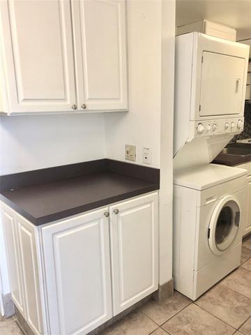 2016 Main Street 2111, Houston, TX 77002