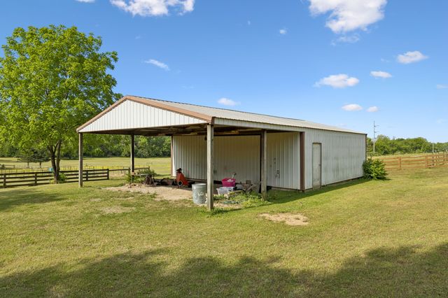 2751 Standing Oak Dr, Thompsons Station, TN 37179