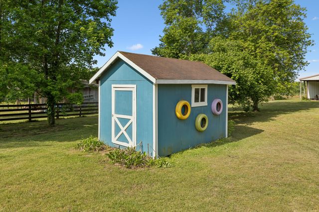 2751 Standing Oak Dr, Thompsons Station, TN 37179