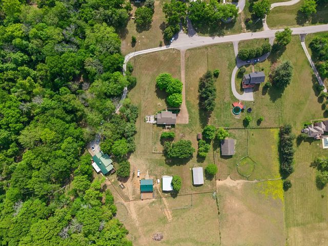 2751 Standing Oak Dr, Thompsons Station, TN 37179