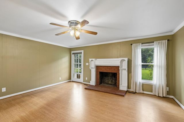 2751 Standing Oak Dr, Thompsons Station, TN 37179