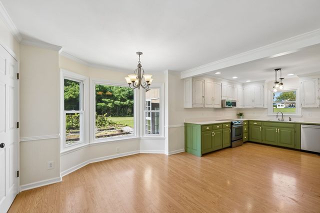 2751 Standing Oak Dr, Thompsons Station, TN 37179