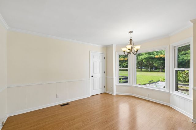 2751 Standing Oak Dr, Thompsons Station, TN 37179