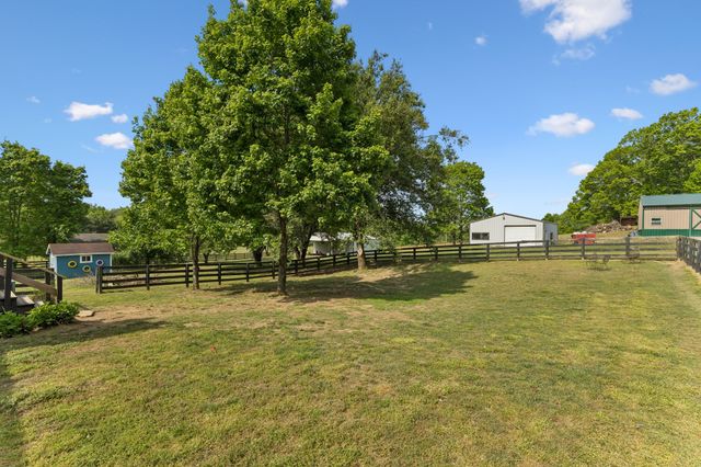 2751 Standing Oak Dr, Thompsons Station, TN 37179