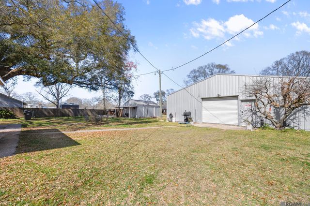 45340 Gold Place Rd, St Amant, LA 70774