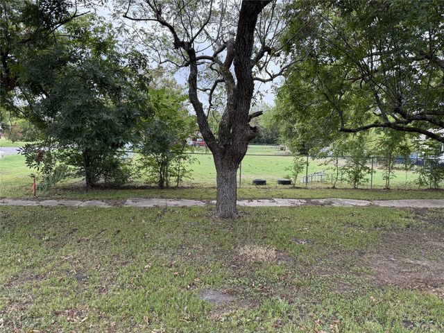 0000 SE 4th Street, Kerens, TX 75144