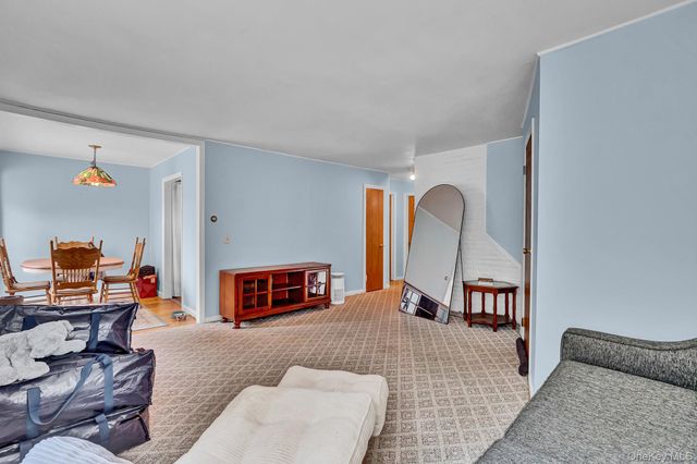 127 Decker Avenue, North Merrick, NY 11566