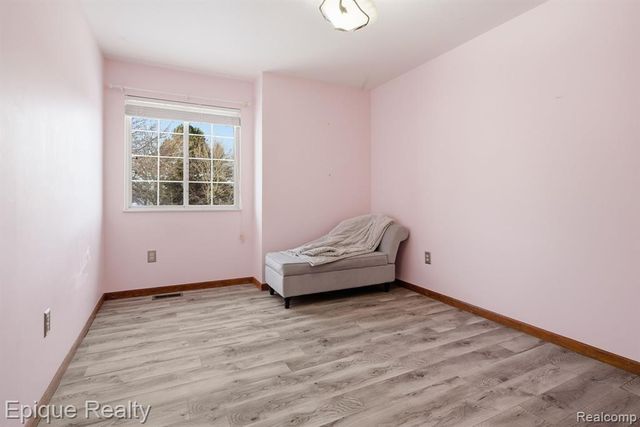 4085 Blue River Drive, Saint Clair, MI 48079