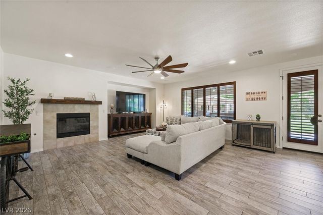 7105 Via Locanda Avenue, Las Vegas, NV 89131