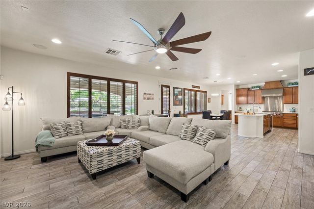 7105 Via Locanda Avenue, Las Vegas, NV 89131