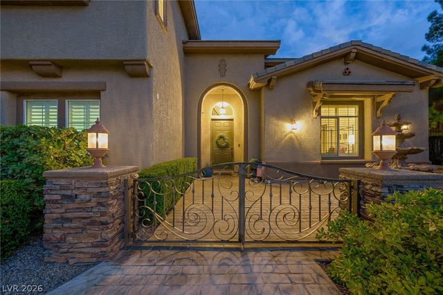 7105 Via Locanda Avenue, Las Vegas, NV 89131