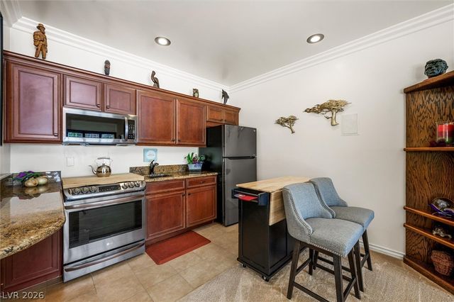 7105 Via Locanda Avenue, Las Vegas, NV 89131