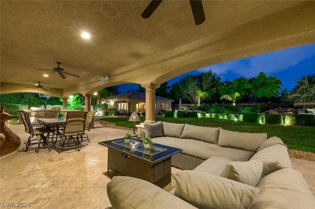 7105 Via Locanda Avenue, Las Vegas, NV 89131
