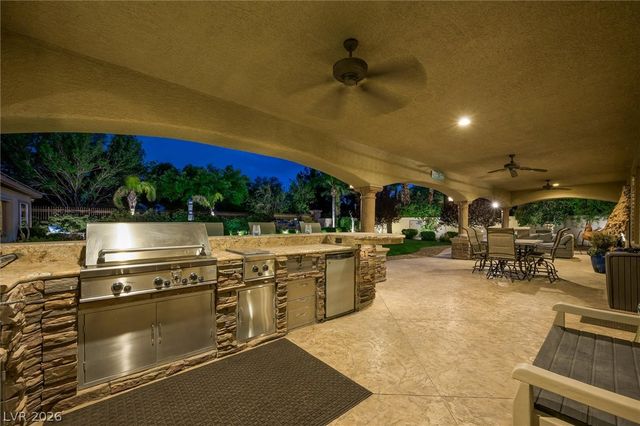 7105 Via Locanda Avenue, Las Vegas, NV 89131