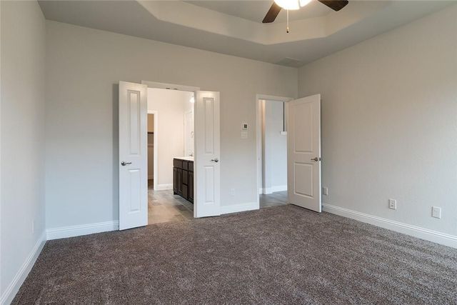 4004 Knollbrook Lane, Fort Worth, TX 76137