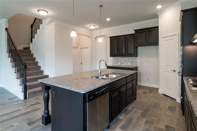 4004 Knollbrook Lane, Fort Worth, TX 76137