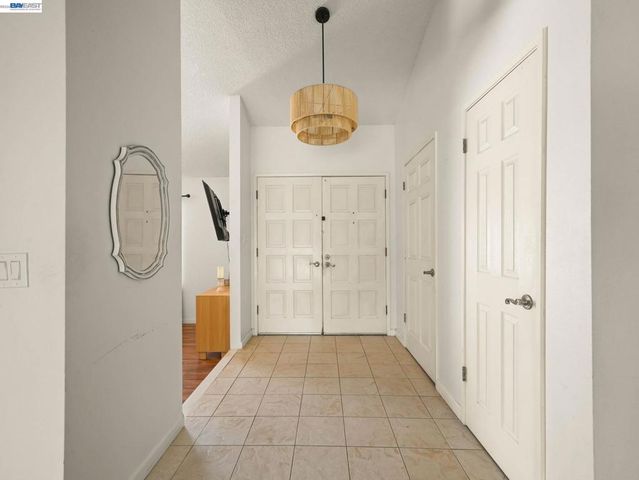 40701 Penn Ln, Fremont, CA 94538