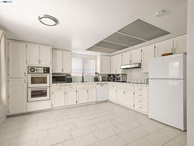 40701 Penn Ln, Fremont, CA 94538