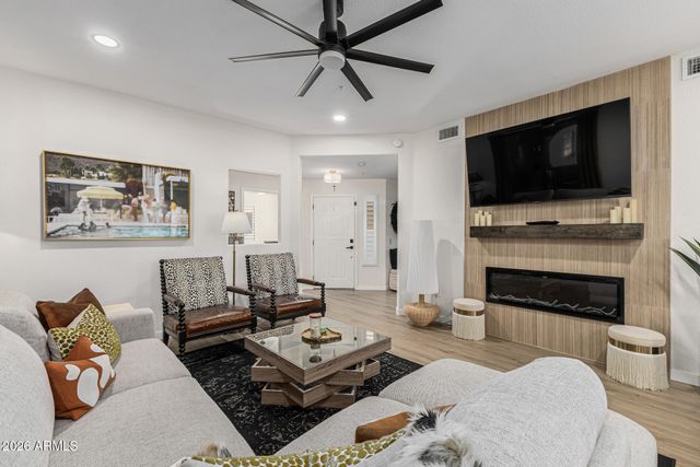 15252 N 100TH Street 1133, Scottsdale, AZ 85260