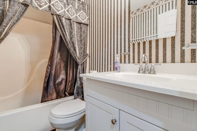 202 Fox Lake Drive, West Columbia, SC 29170