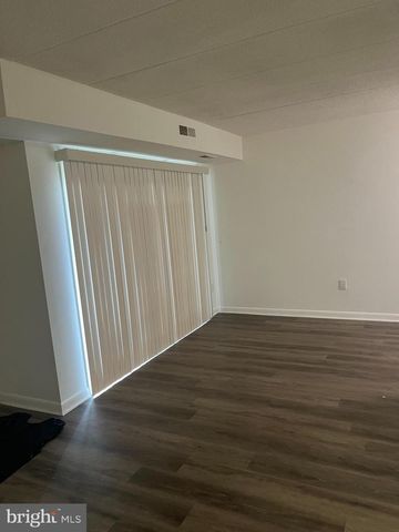 625A CHESAPEAKE ST SE #12, Washington, DC 20032