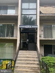 625A CHESAPEAKE ST SE #12, Washington, DC 20032