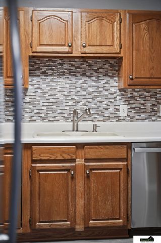 7211 Dudley Avenue, Lincoln, NE 68505