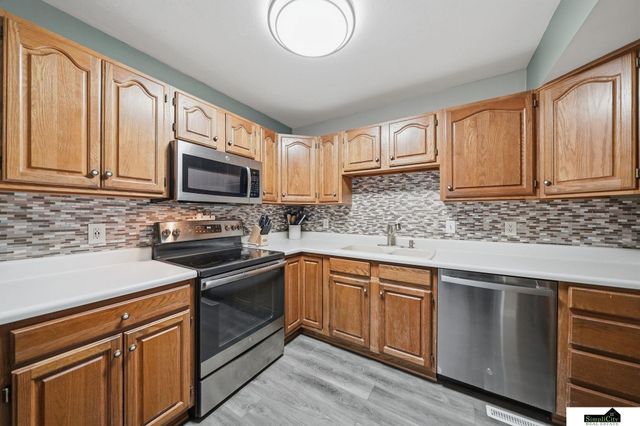 7211 Dudley Avenue, Lincoln, NE 68505