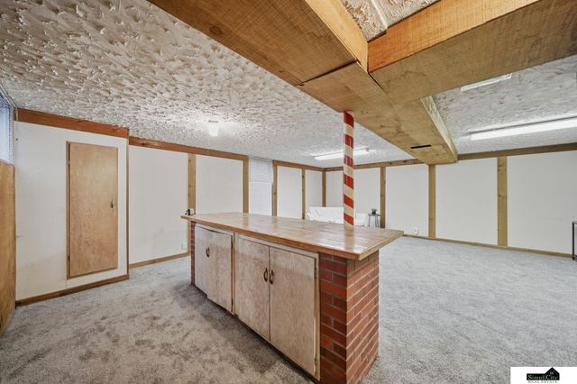 7211 Dudley Avenue, Lincoln, NE 68505