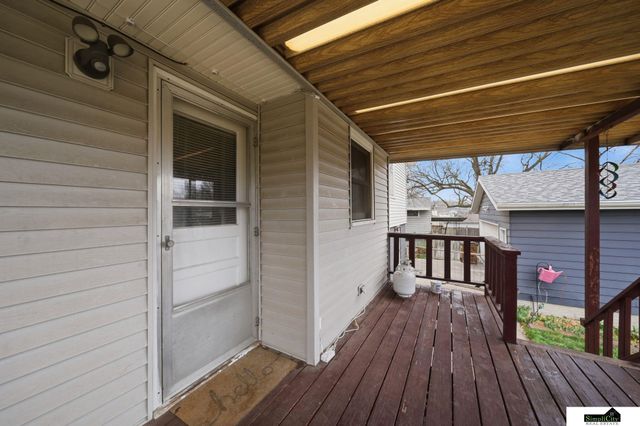 7211 Dudley Avenue, Lincoln, NE 68505