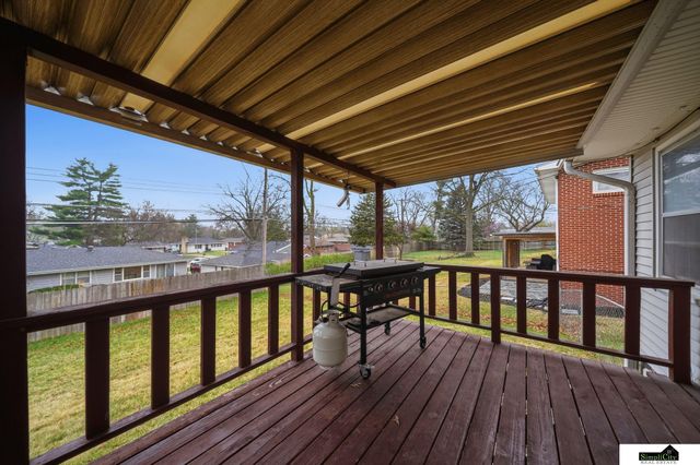 7211 Dudley Avenue, Lincoln, NE 68505