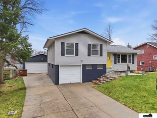 7211 Dudley Avenue, Lincoln, NE 68505