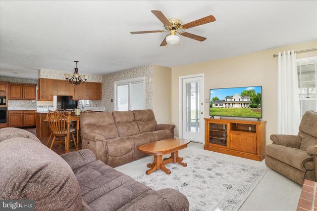 418 KERN ST, Woodstock, VA 22664
