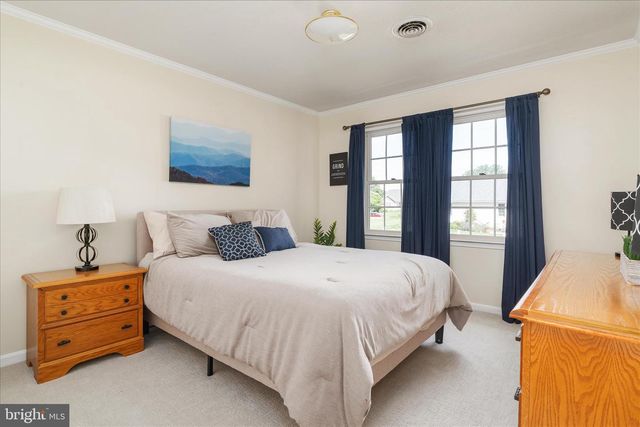 418 KERN ST, Woodstock, VA 22664